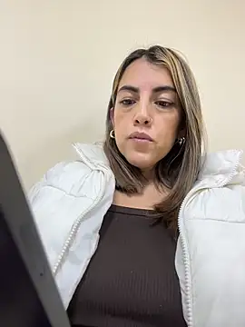 Snapshot of Paulinaa_bella chatting on 03.04.26 Paulinaa bella online show from 03.04.26