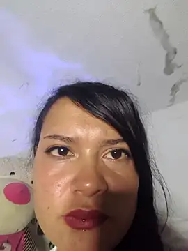 ebonysummer  online show from 04.04.26