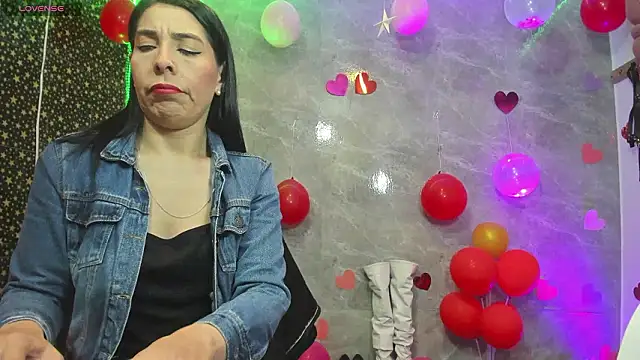 Snapshot of adellelennoxx chatting on 02.20.26 adellelennoxx online show from 02.20.26