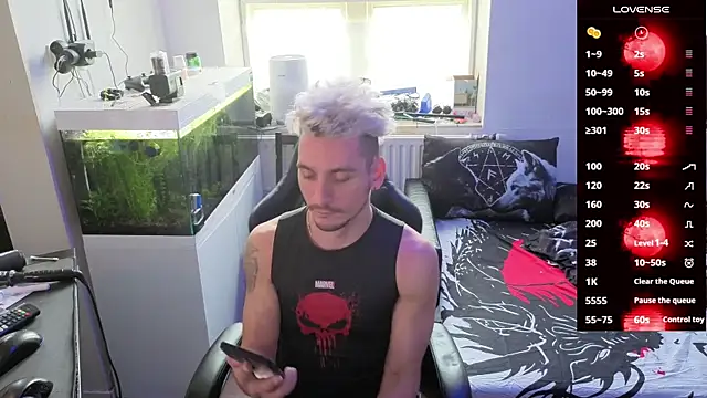 Snapshot of Rayzel_White chatting on 02.23.26 Rayzel White online show from 02.23.26