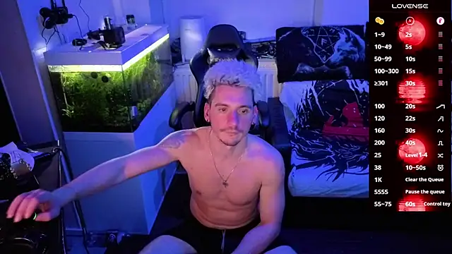 Snapshot of Rayzel_White chatting on 02.26.26 Rayzel White online show from 02.26.26