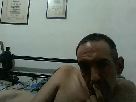 guevo14cm3 online show from 02.16.26