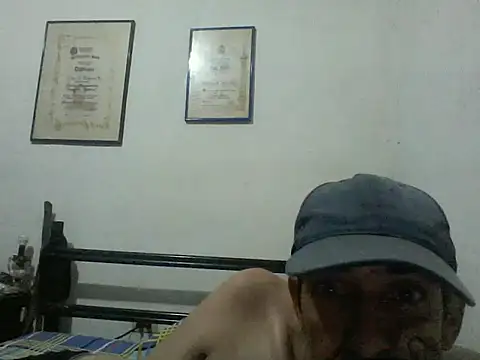 Snapshot of guevo14cm3 chatting on 06.27.26 guevo14cm3 online show from 06.27.26