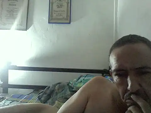 Snapshot of guevo14cm3 chatting on 07.06.26 guevo14cm3 online show from 07.06.26