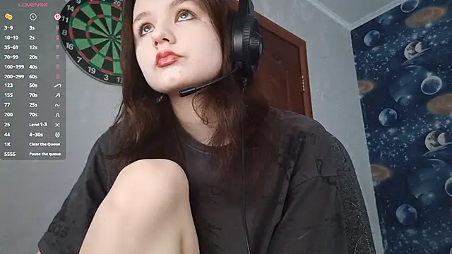 Snapshot of GameToiler chatting on 04.24.26 GameToiler online show from 04.24.26