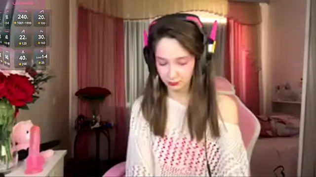 Snapshot of MarcelaBlas chatting on 06.19.26 MarcelaBlas online show from 06.19.26