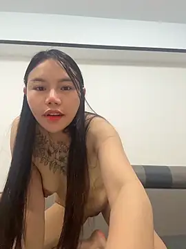 Snapshot of ll_aaa chatting on 05.22.26 ll aaa online show from 05.22.26