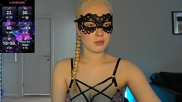 Polly Skil online show from 05.23.26