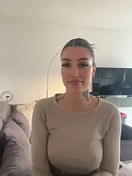 NovaLushhh online show from 02.06.26