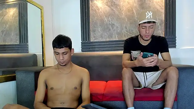 ALEX KEITH26 online show from 04.08.26