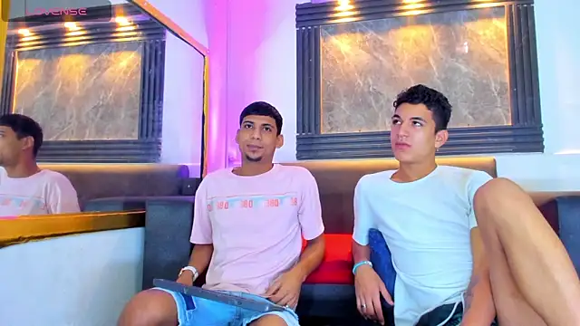 ALEX KEITH26 online show from 04.15.26