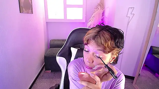 melodyy as online show from 02.04.26