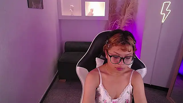 melodyy as online show from 02.27.26