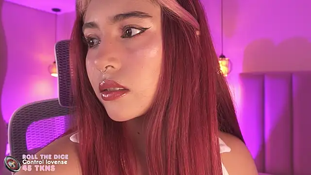 Dakota velvet  online show from 04.12.26