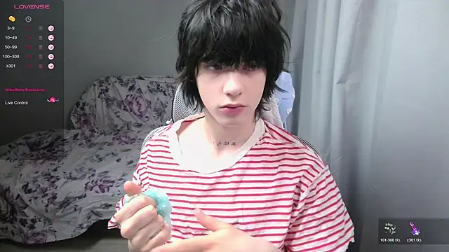 LeonBoykisser online show from 02.28.26