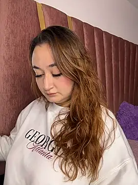 Snapshot of SalomeFlores chatting on 03.17.26 SalomeFlores online show from 03.17.26