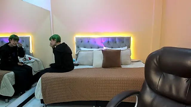 Bela Craxkerr online show from 02.23.26