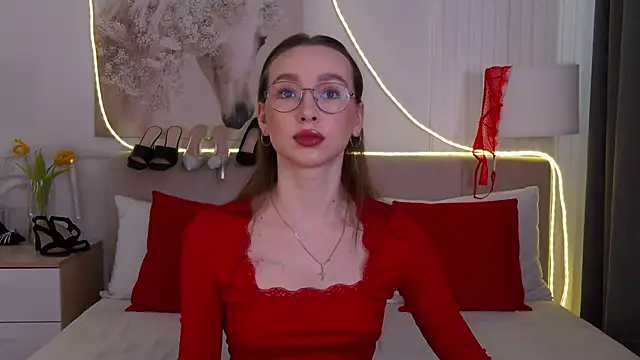 Snapshot of Emily_Simon chatting on 03.16.26 Emily Simon online show from 03.16.26