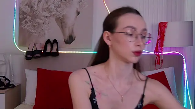 Snapshot of Emily_Simon chatting on 03.29.26 Emily Simon online show from 03.29.26