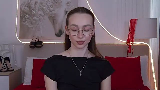 Snapshot of Emily_Simon chatting on 04.05.26 Emily Simon online show from 04.05.26