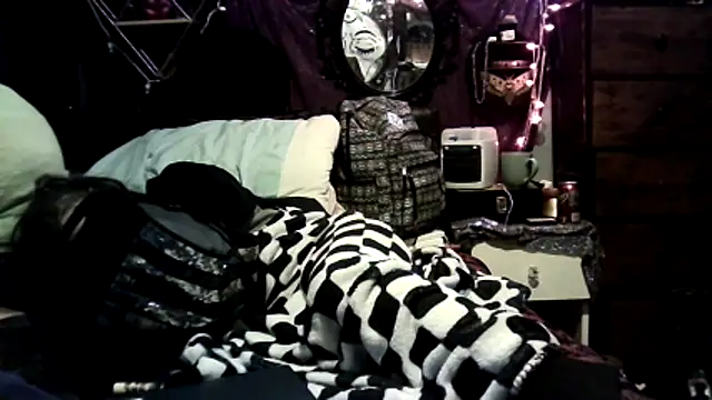 allymoon1369 online show from 04.13.26