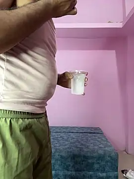 Forest Queen online show from 04.30.26