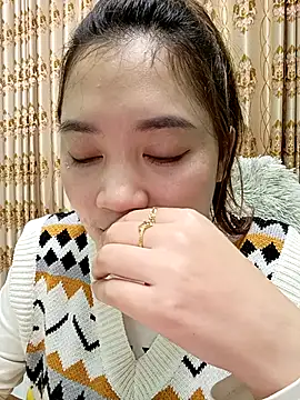 Snapshot of lylinhjim chatting on 01.14.26 lylinhjim online show from 01.14.26