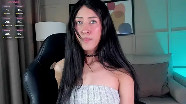 Snapshot of internett_sweetheart chatting on 07.23.26 internett sweetheart online show from 07.23.26