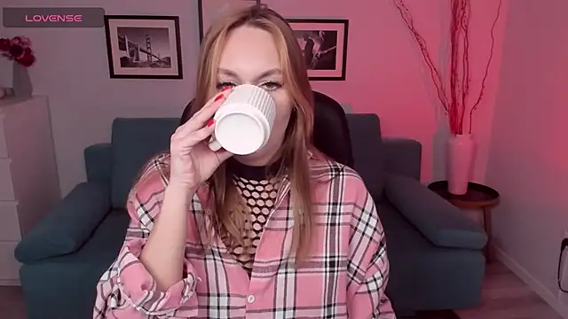 EvieMagical online show from 04.09.26