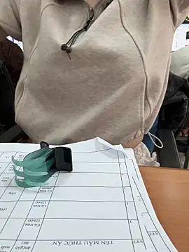 Snapshot of Donna9696 chatting on 03.04.26 Donna9696 online show from 03.04.26