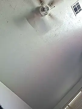 LadySn0w26 online show from 04.17.26