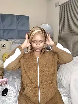 LUNAARXO1 online show from 07.12.26