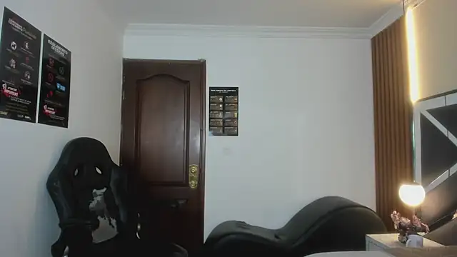 Ambarross  online show from 04.21.26