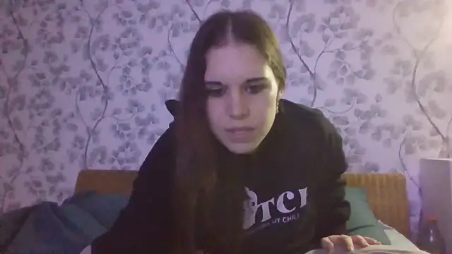 NyraLuna online show from 02.01.26