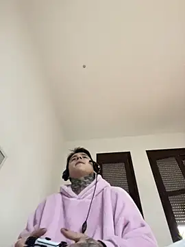 COLOMBIAN20CM online show from 03.04.26