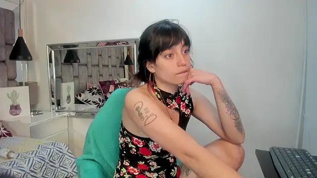 JenniQ69 online show from 02.12.26