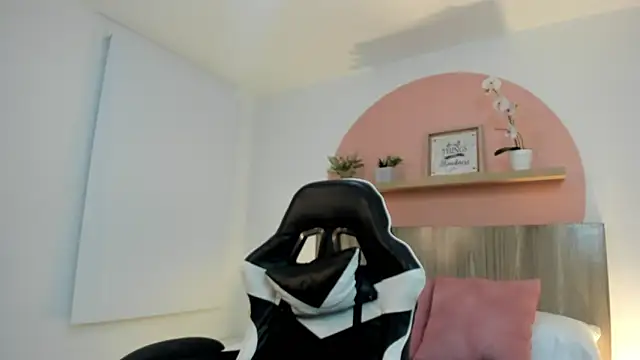 ivette swan online show from 05.25.26