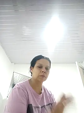 RossyAlvarez online show from 04.14.26