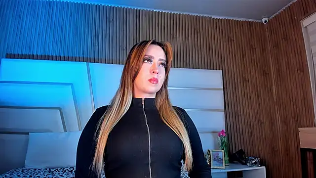 Xara Shadow online show from 03.09.26