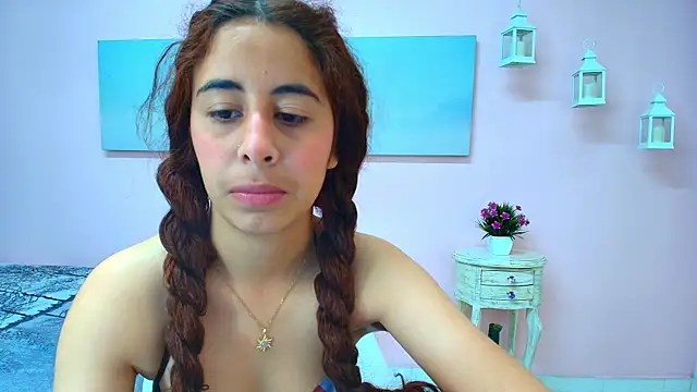 Snapshot of scarlett_clyde chatting on 07.16.26 scarlett clyde online show from 07.16.26