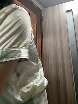 Snapshot of Cheating-wife chatting on 07.02.26 Cheating-wife online show from 07.02.26