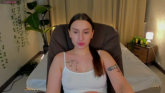 Snapshot of Celine_Coello chatting on 03.20.26 Celine Coello online show from 03.20.26