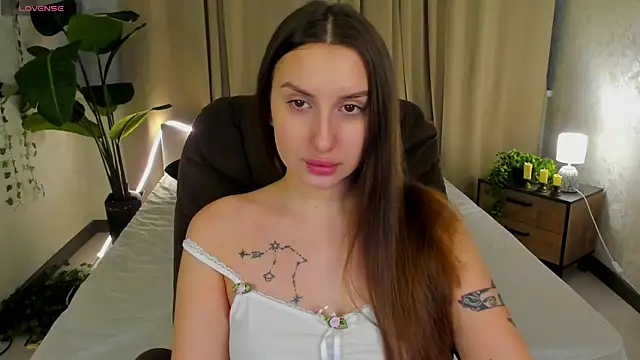 Snapshot of Celine_Coello chatting on 03.27.26 Celine Coello online show from 03.27.26