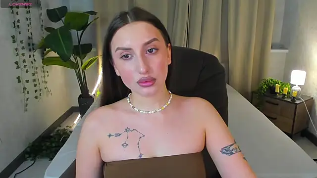 Snapshot of Celine_Coello chatting on 03.28.26 Celine Coello online show from 03.28.26