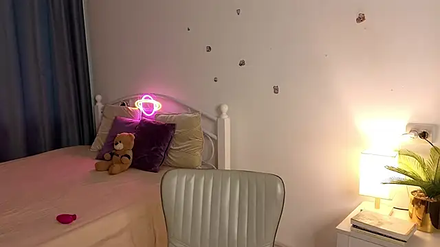 Maily  Trees online show from 02.19.26