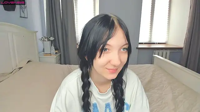 RoxanneComisky online show from 02.06.26