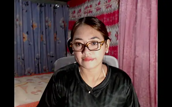 Snapshot of pinay_mayahiga chatting on 07.19.26 pinay mayahiga online show from 07.19.26