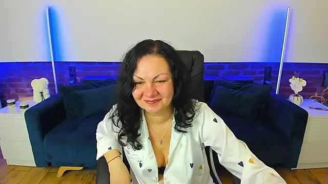 IrissMoon online show from 03.06.26