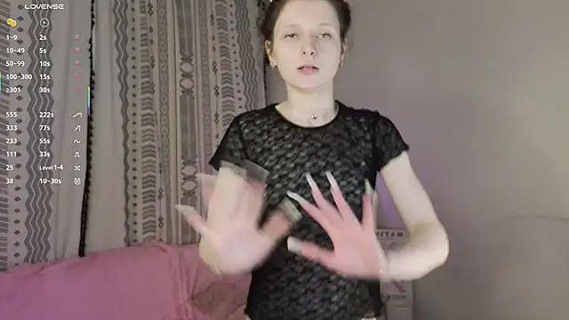 CarmaOlen online show from 04.10.26