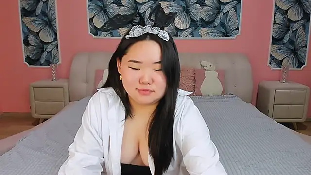 Snapshot of YUMI_G chatting on 02.27.26 YUMI G online show from 02.27.26